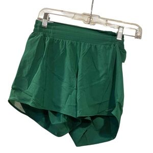 NWT Lululemon hotty hot HR shorts 4” RACEWAY GREEN Size 4